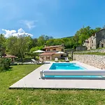 House Rada I Stanisav Moscenicka Draga