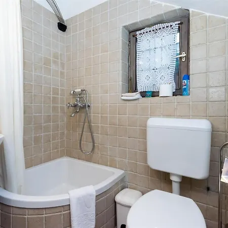 House Rada I Stanisav Mošćenička Draga