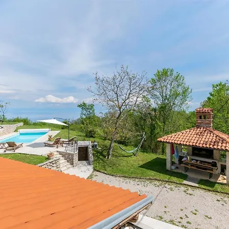 House Rada I Stanisav Mošćenička Draga
