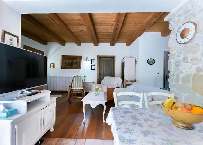 House Rada I Stanisav بيت للعطل