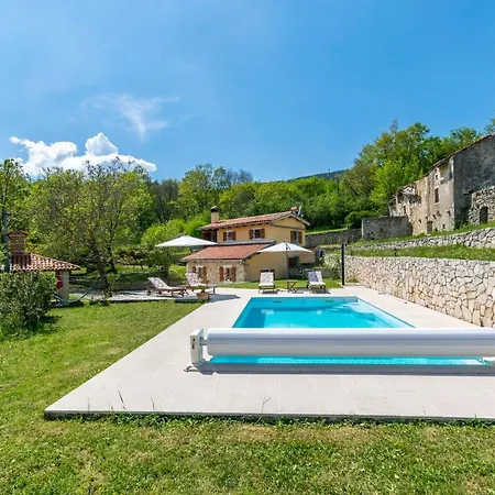 House Rada I Stanisav Mošćenička Draga