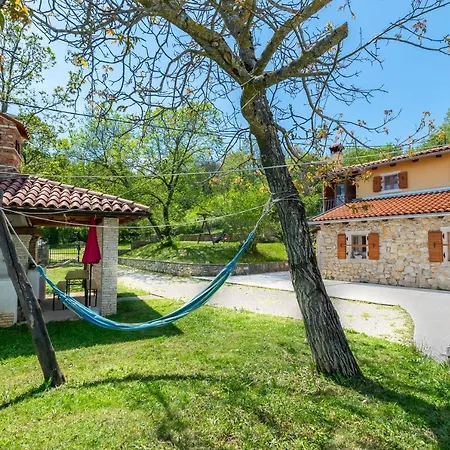 House Rada I Stanisav Mošćenička Draga